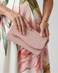 Noemi | Kopertówka clutch z wygiętym metalicznym detalem