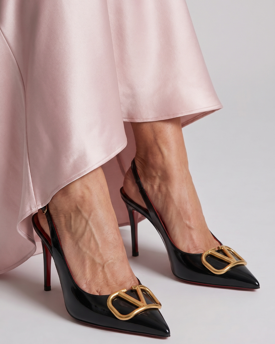 Althea | Czółenka slingback ze spiczastym noskiem na szpilce