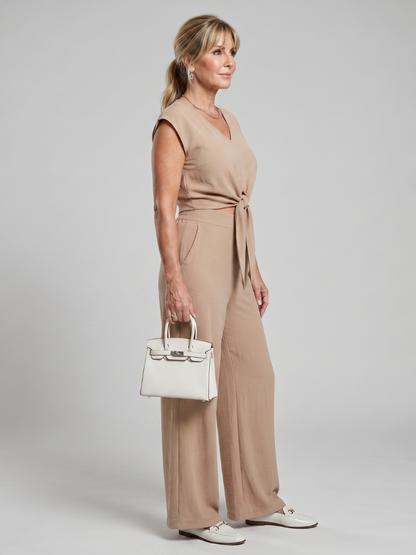 Leonora | Conjunto sencillo de top corto con tiras y escote en V, pantalones de pierna ancha